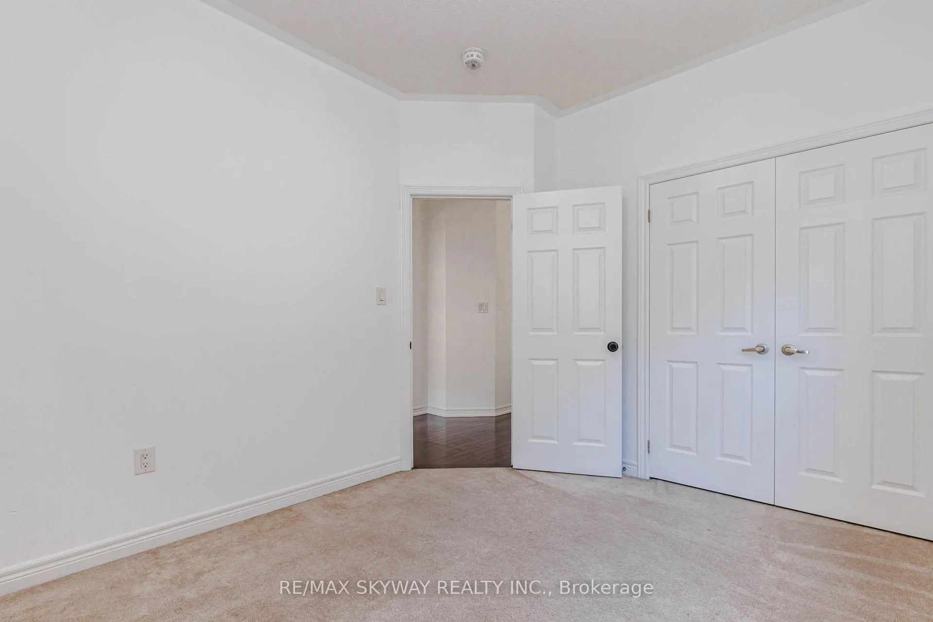 Photo 29 of 63 Vezna Crescent, Brampton, Credit Valley — HOMEH