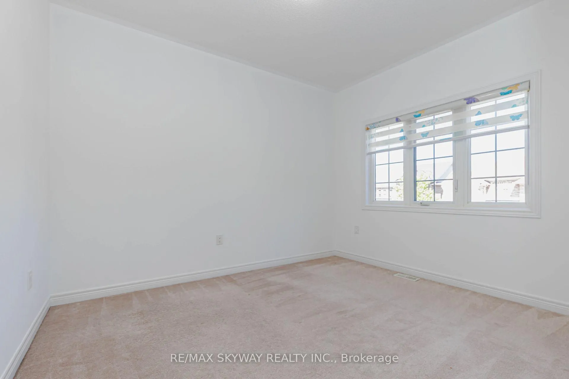 Photo 36 of 63 Vezna Crescent, Brampton, Credit Valley — HOMEH