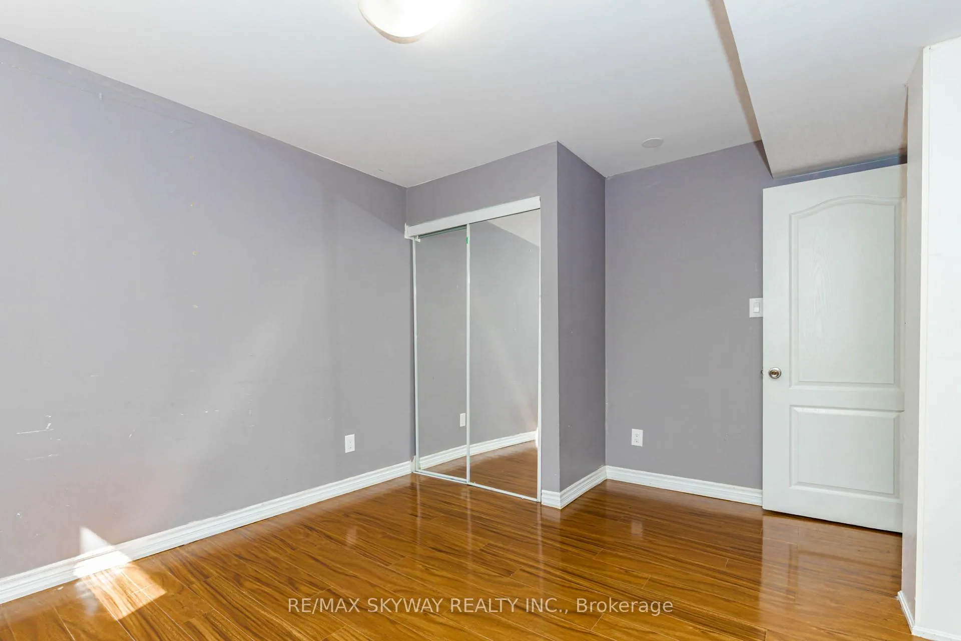Photo 45 of 63 Vezna Crescent, Brampton, Credit Valley — HOMEH