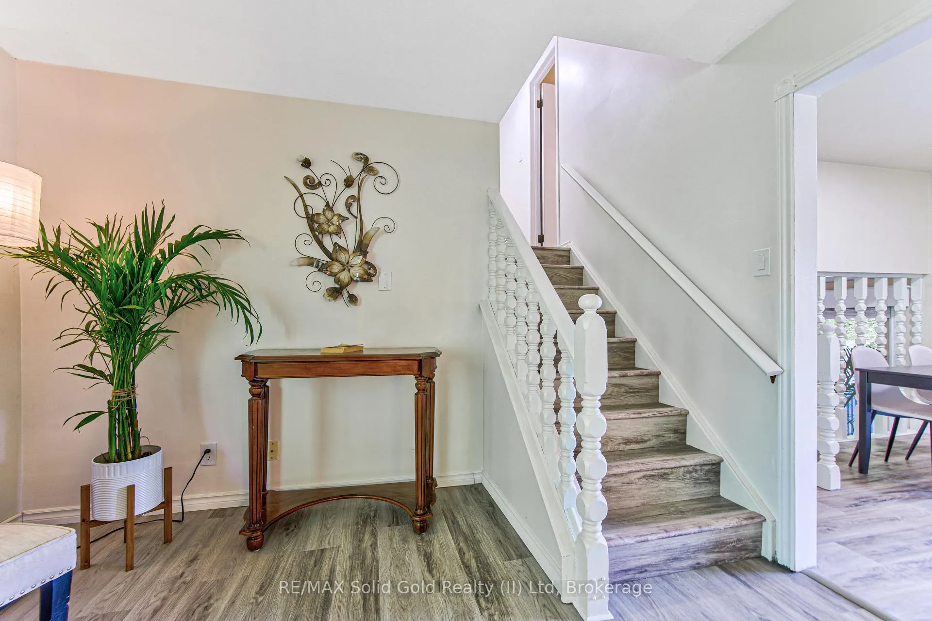Photo 21 of 164 White Pine Crescent, Waterloo — HOMEH