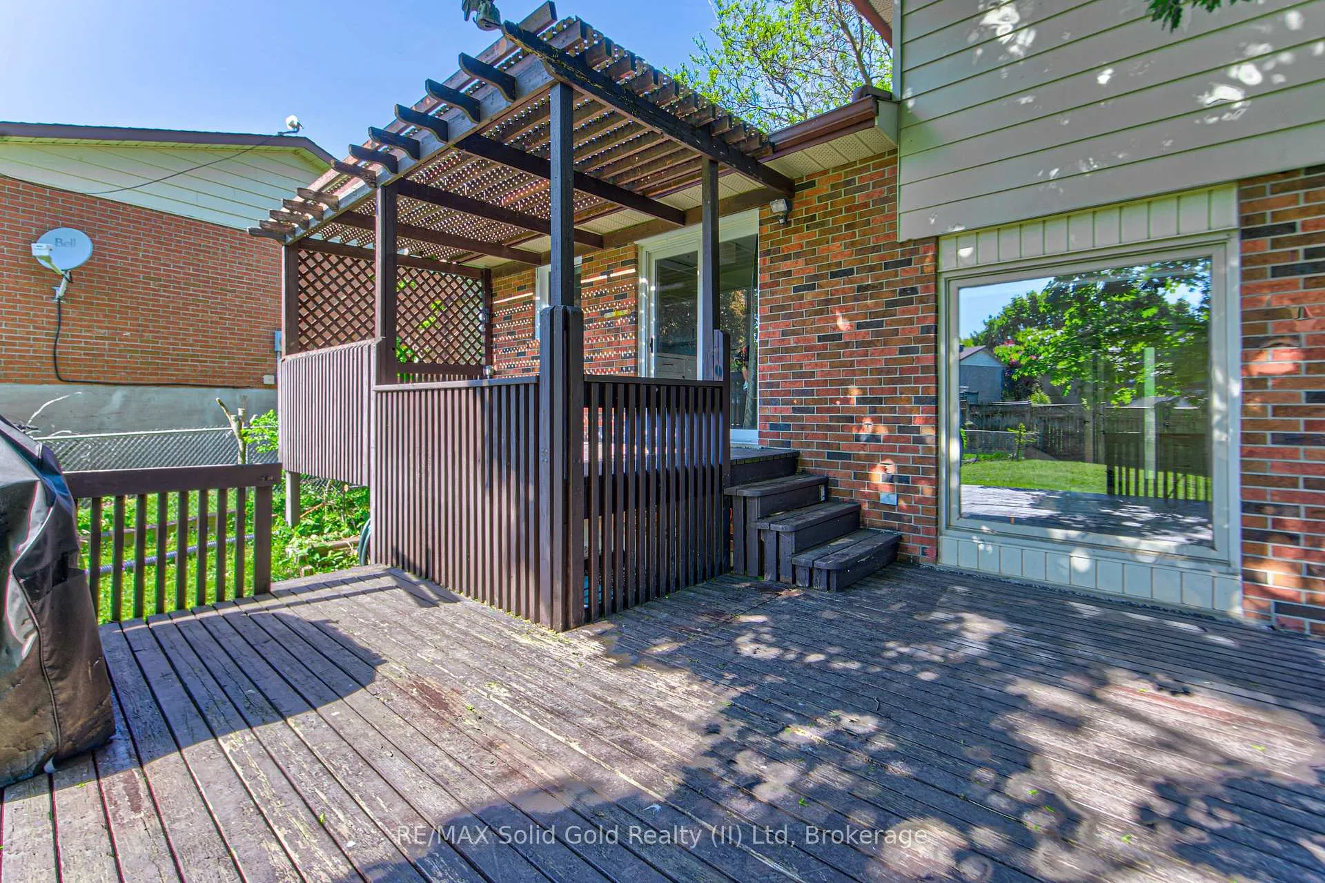 Photo 40 of 164 White Pine Crescent, Waterloo — HOMEH
