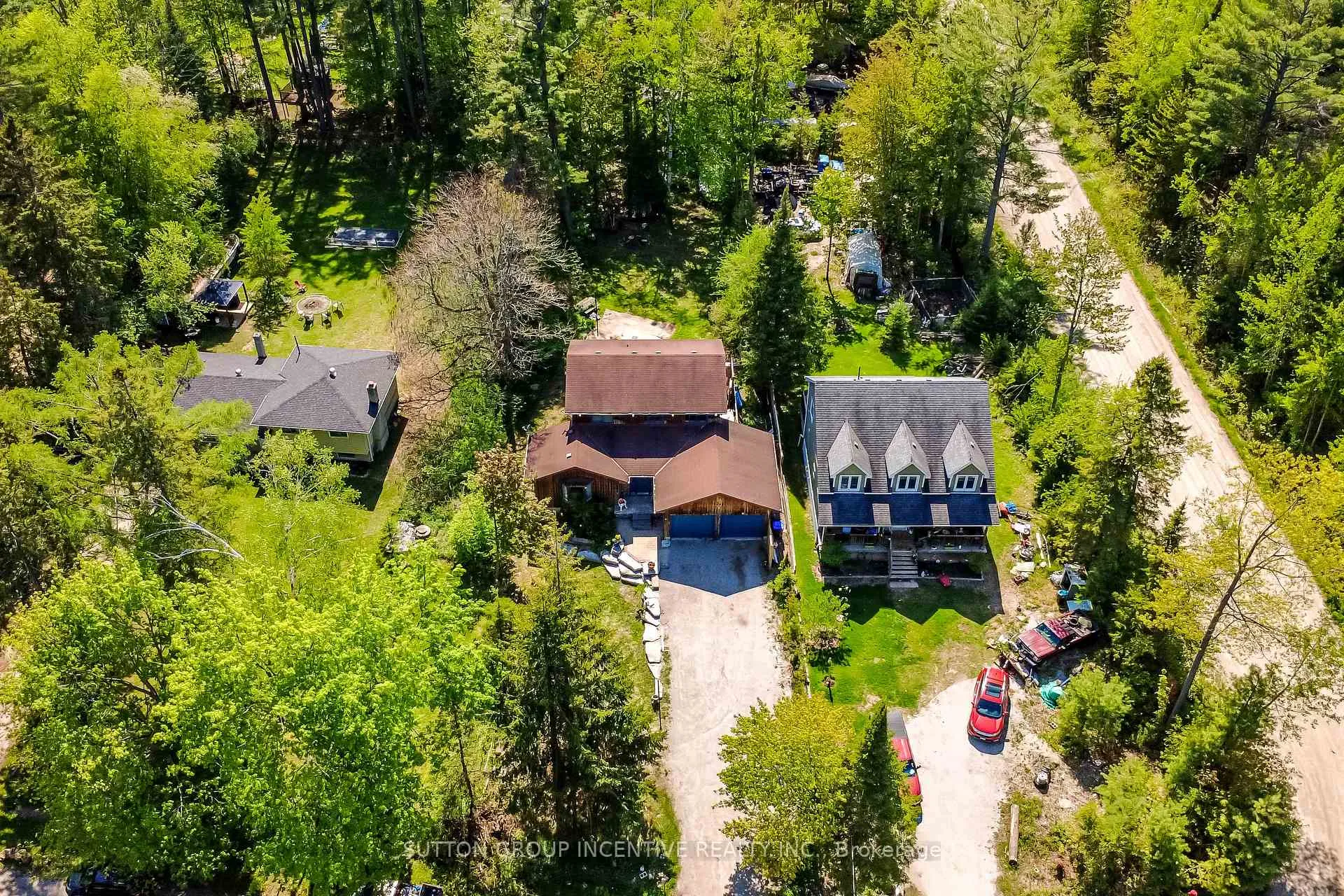 Photo 43 of 2448 Wallace Avenue, Innisfil, Alcona — HOMEH