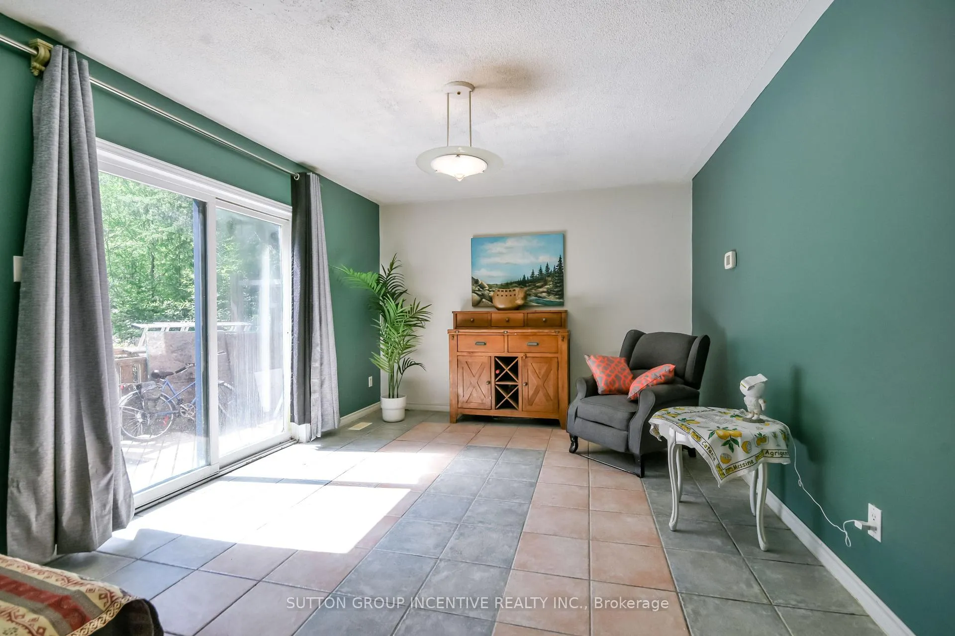 Photo 10 of 2448 Wallace Avenue, Innisfil, Alcona — HOMEH