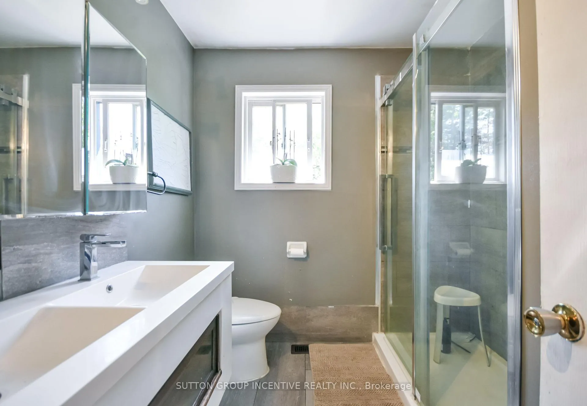 Photo 12 of 2448 Wallace Avenue, Innisfil, Alcona — HOMEH
