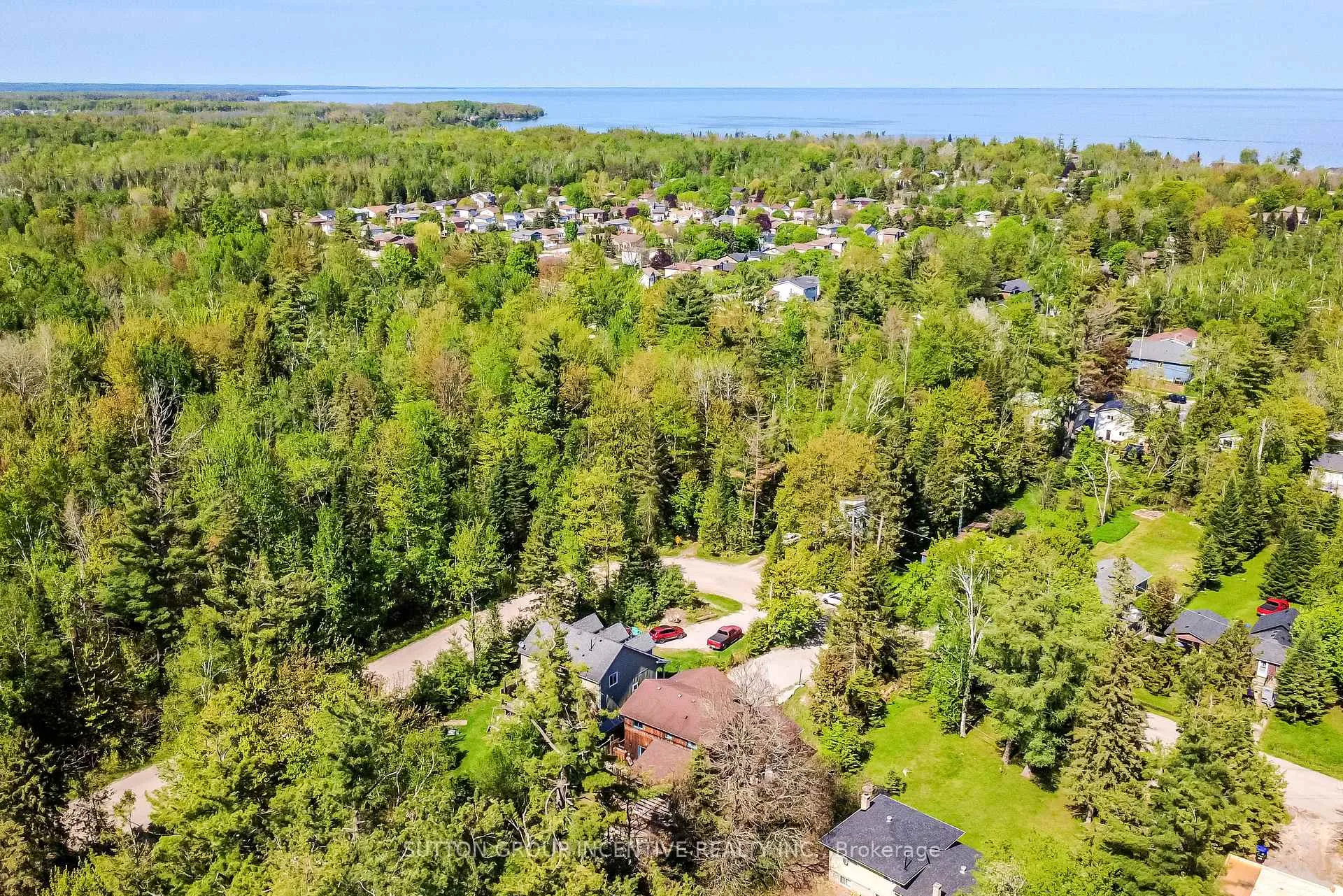 Photo 41 of 2448 Wallace Avenue, Innisfil, Alcona — HOMEH
