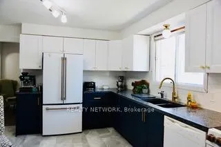 Photo 15 of 21 Deschene Avenue, Hamilton, Greeningdon — HOMEH