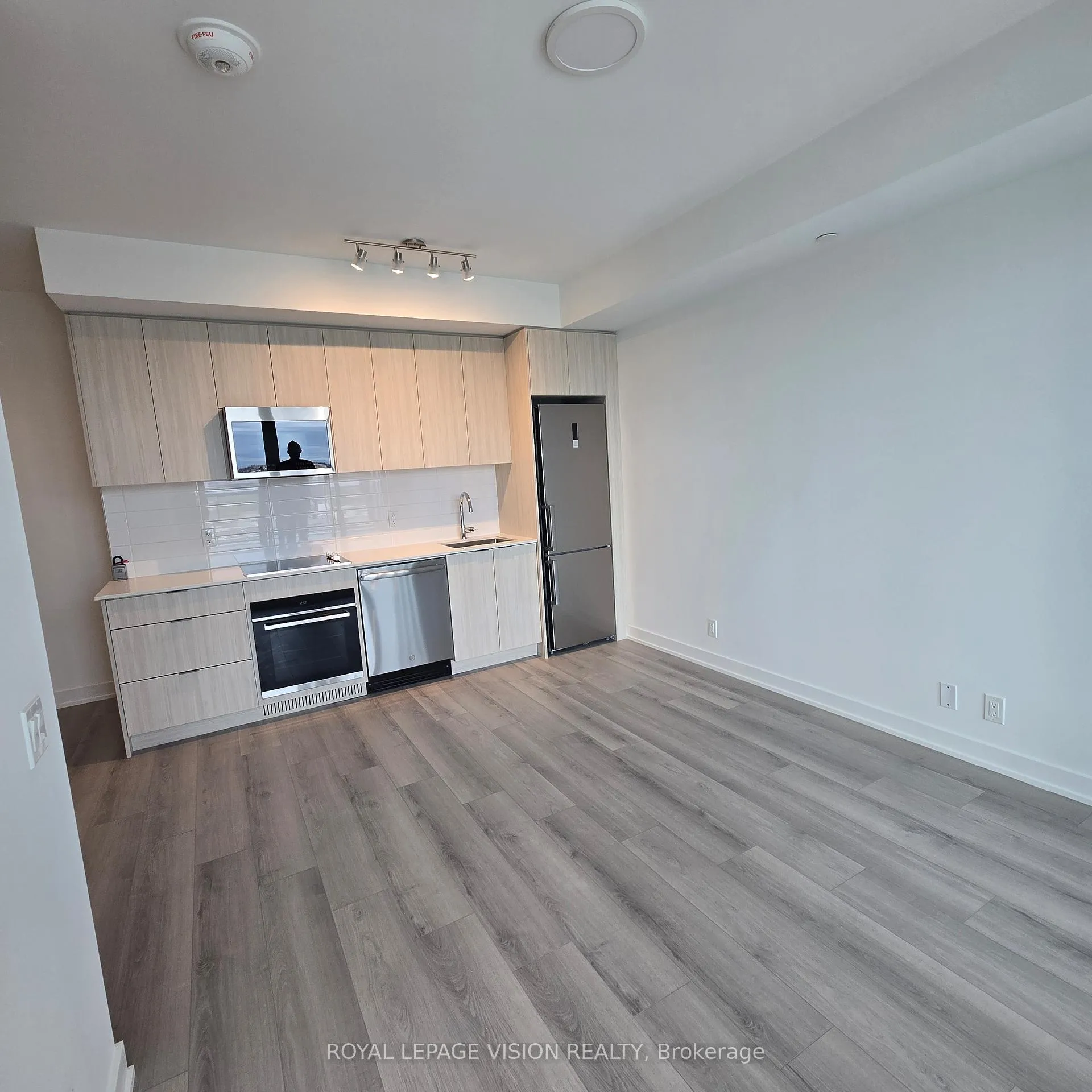 Photo 14 of Unit 401, 20 Deans Drive, Scarborough, Clairlea-Birchmount — HOMEH