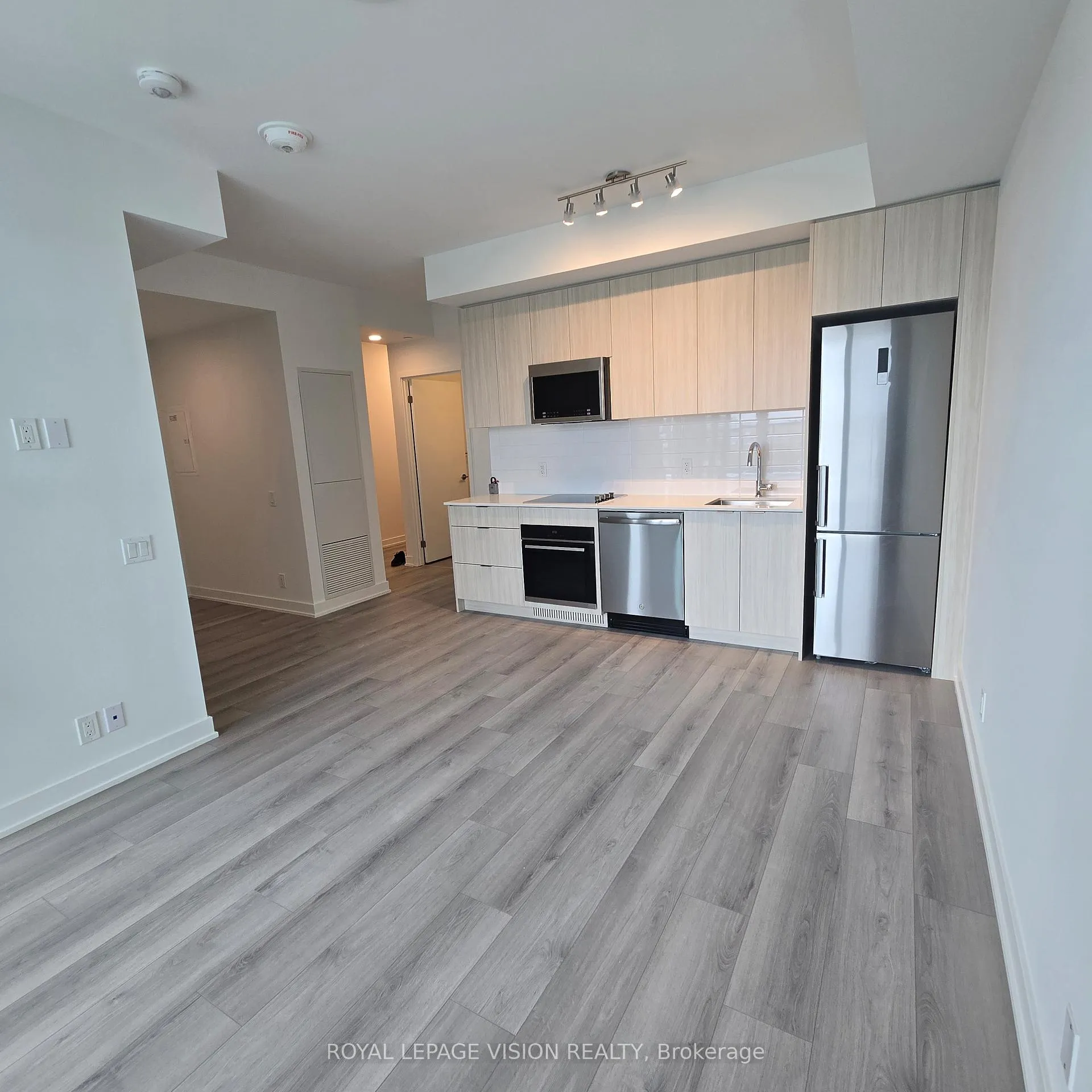 Photo 19 of Unit 401, 20 Deans Drive, Scarborough, Clairlea-Birchmount — HOMEH