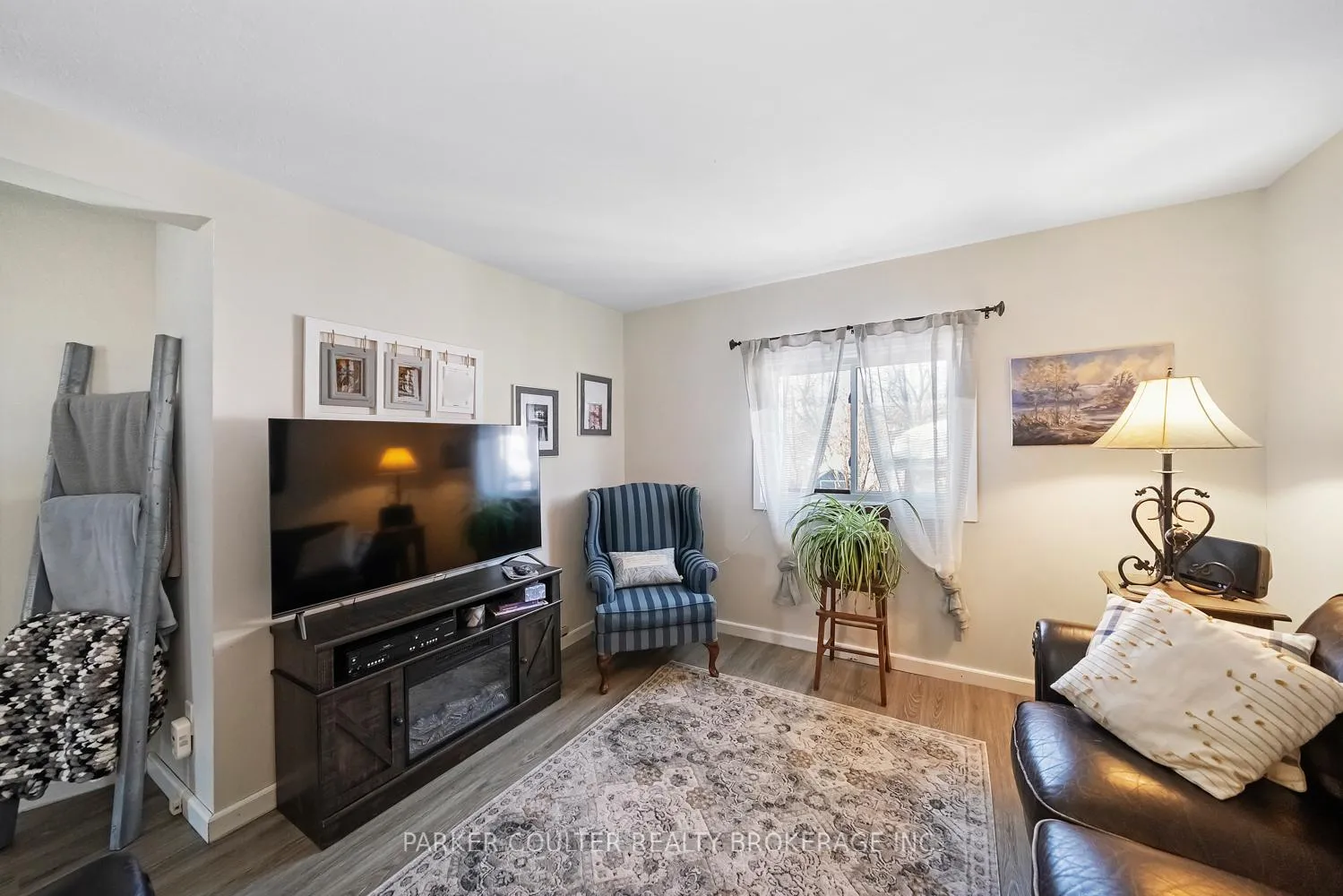 Photo 15 of 348 Albert Street, Tay, Victoria Harbour — HOMEH