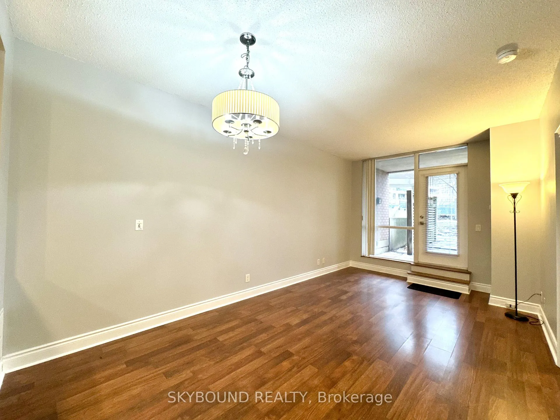 Photo 6 of Unit 131, 33 Cox Boulevard, Markham, Unionville — HOMEH