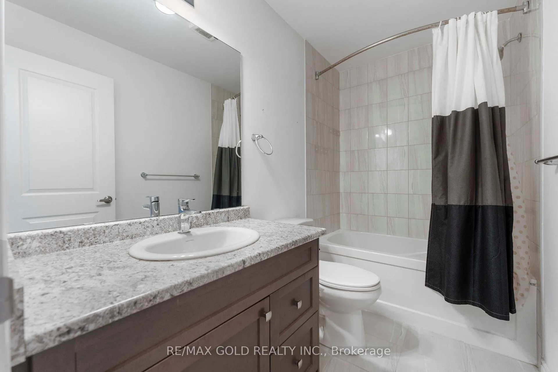 Photo 39 of 73 June Callwood Way, Brantford, Echo Place — HOMEH