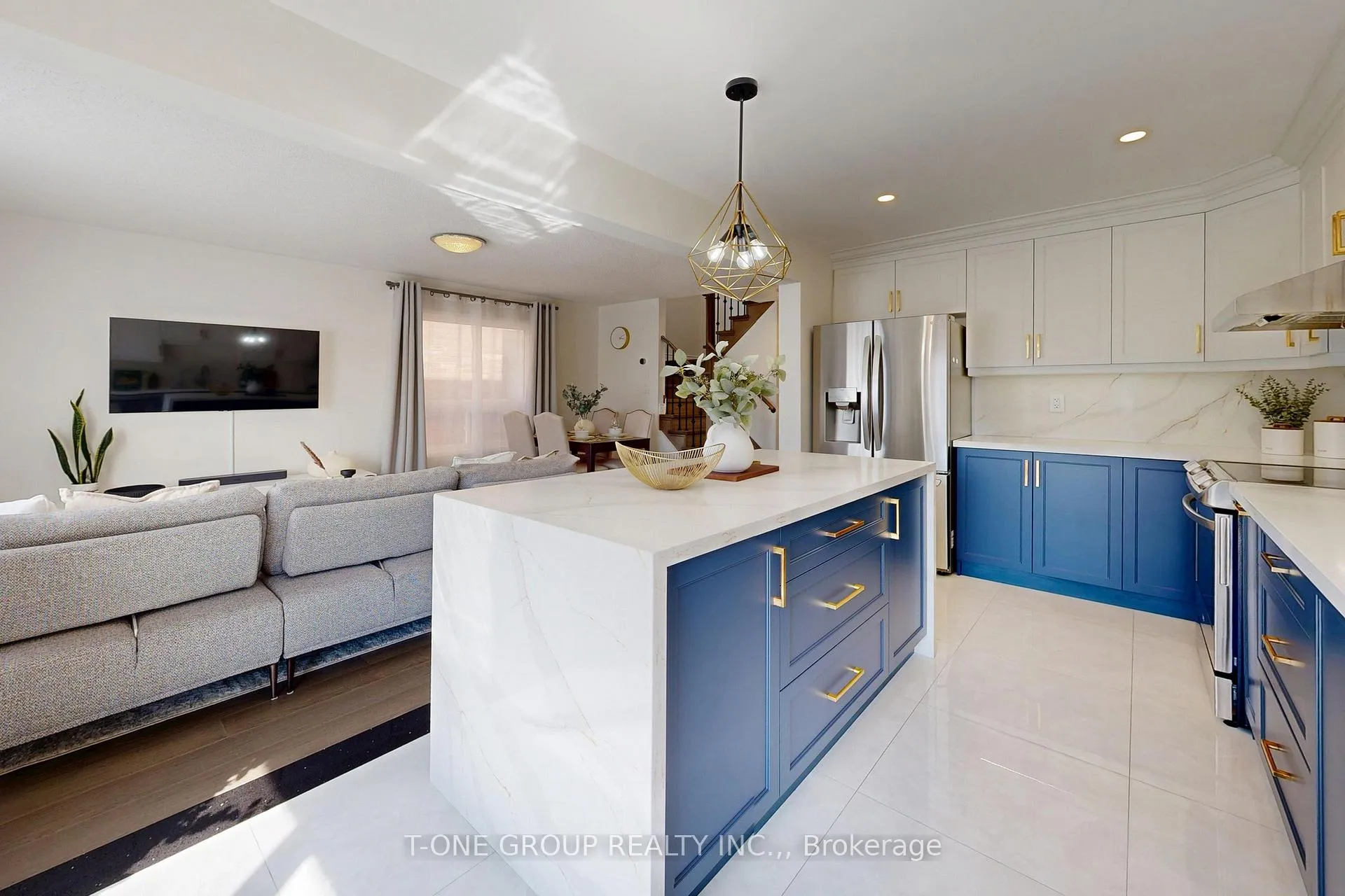 Photo 5 of 880 Isaac Phillips Way, Newmarket, Summerhill Estates — HOMEH
