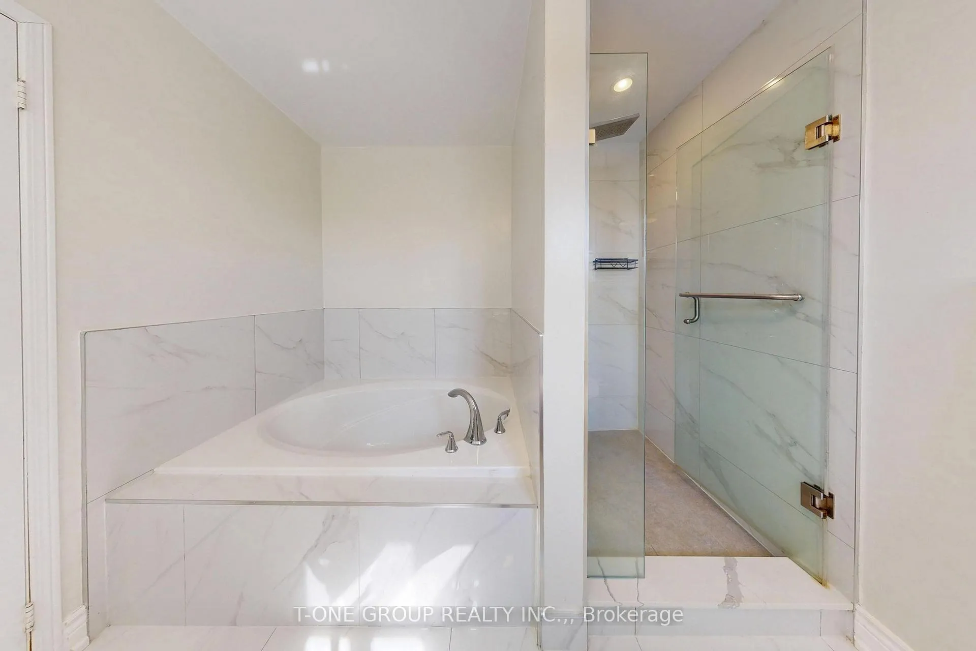 Photo 17 of 880 Isaac Phillips Way, Newmarket, Summerhill Estates — HOMEH