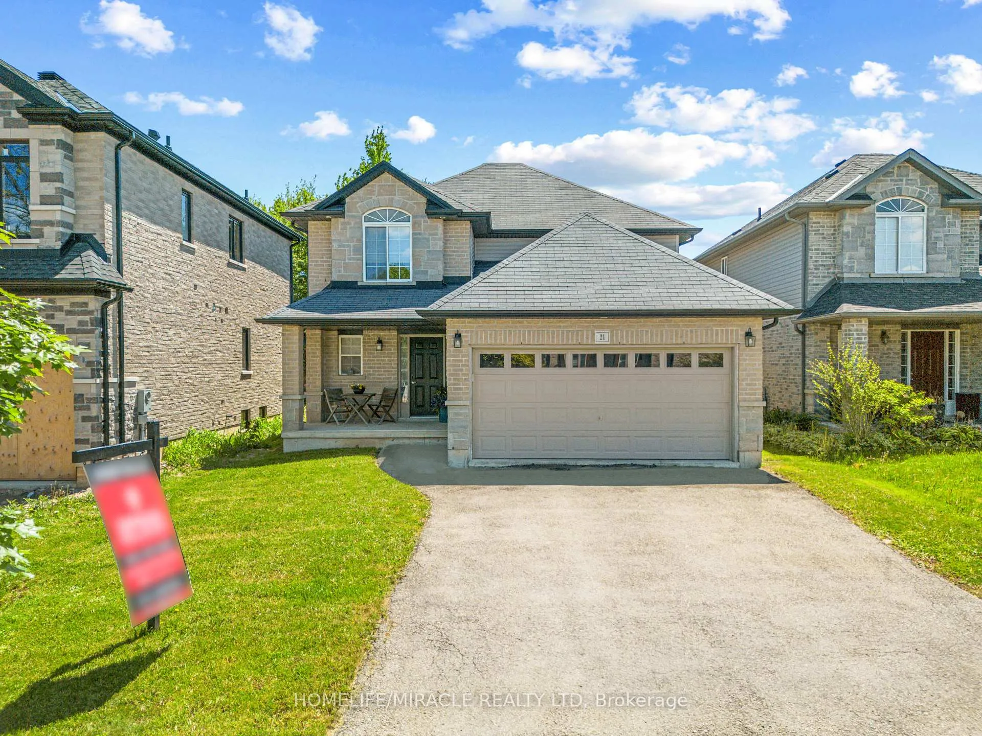 Photo 2 of 21 Davinci Boulevard, Hamilton, Carpenter — HOMEH