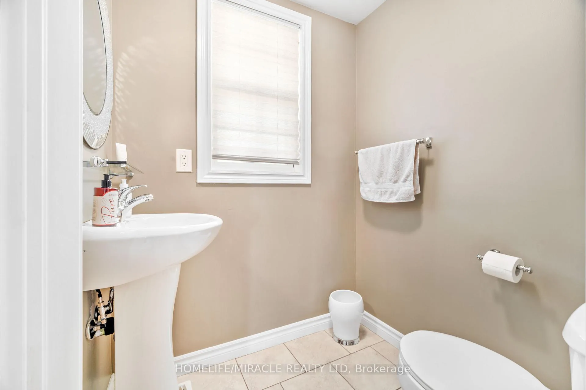 Photo 8 of 21 Davinci Boulevard, Hamilton, Carpenter — HOMEH