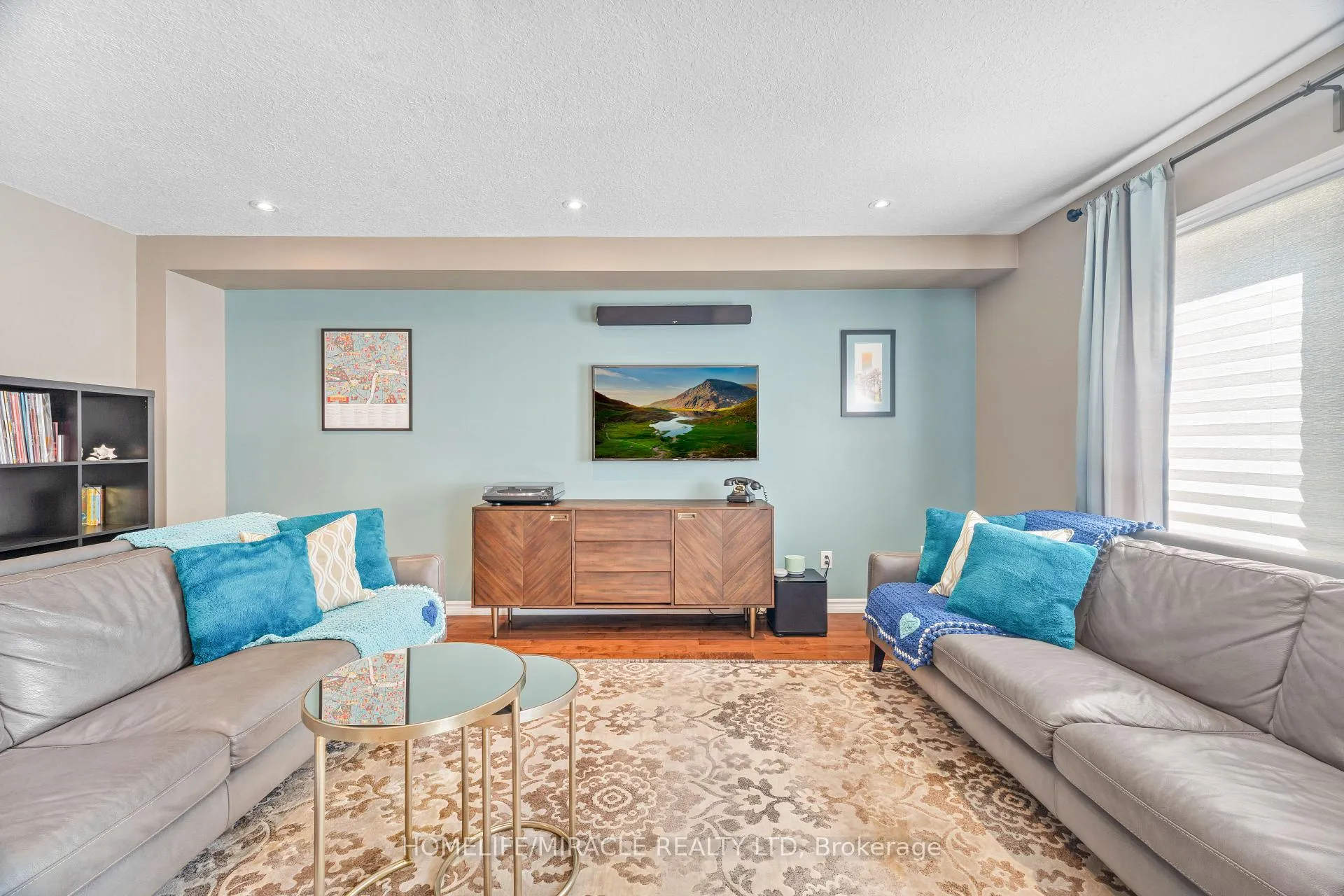 Photo 10 of 21 Davinci Boulevard, Hamilton, Carpenter — HOMEH
