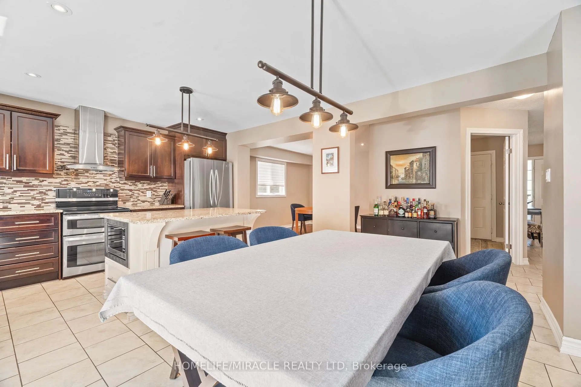 Photo 14 of 21 Davinci Boulevard, Hamilton, Carpenter — HOMEH