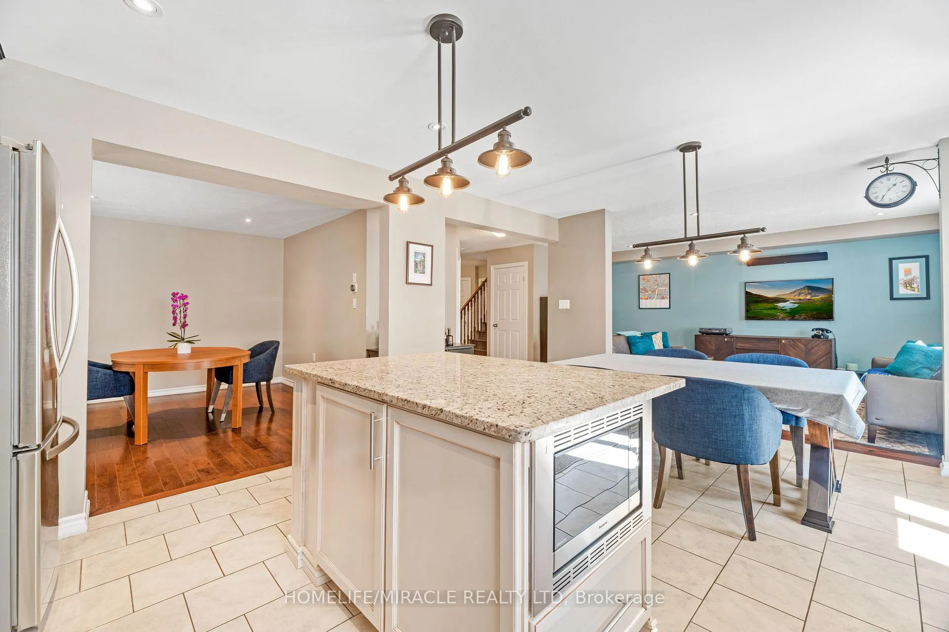 Photo 20 of 21 Davinci Boulevard, Hamilton, Carpenter — HOMEH