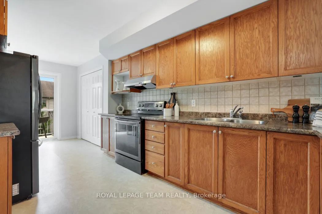 Photo 14 of Unit 76, 130 Berrigan Drive, Ottawa, Barrhaven - Longfields — HOMEH