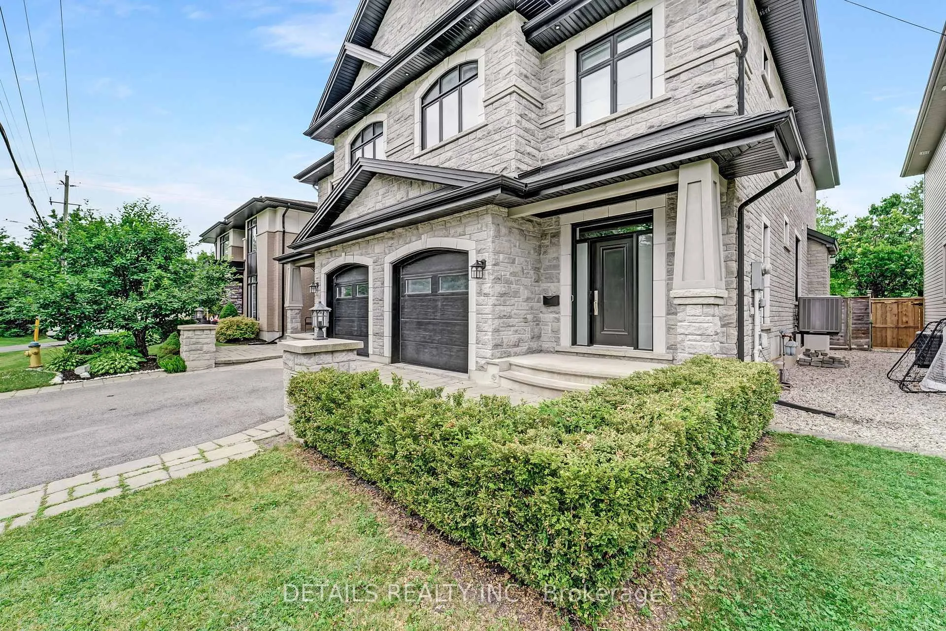 Photo 2 of 71 Eleanor Drive, Ottawa, City View/Skyline/Fisher Heights/Parkwood Hills — HOMEH