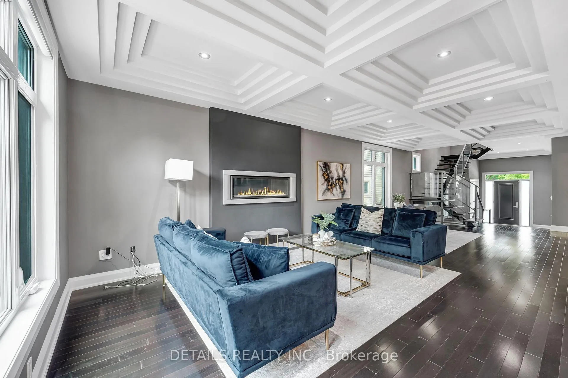 Photo 9 of 71 Eleanor Drive, Ottawa, City View/Skyline/Fisher Heights/Parkwood Hills — HOMEH