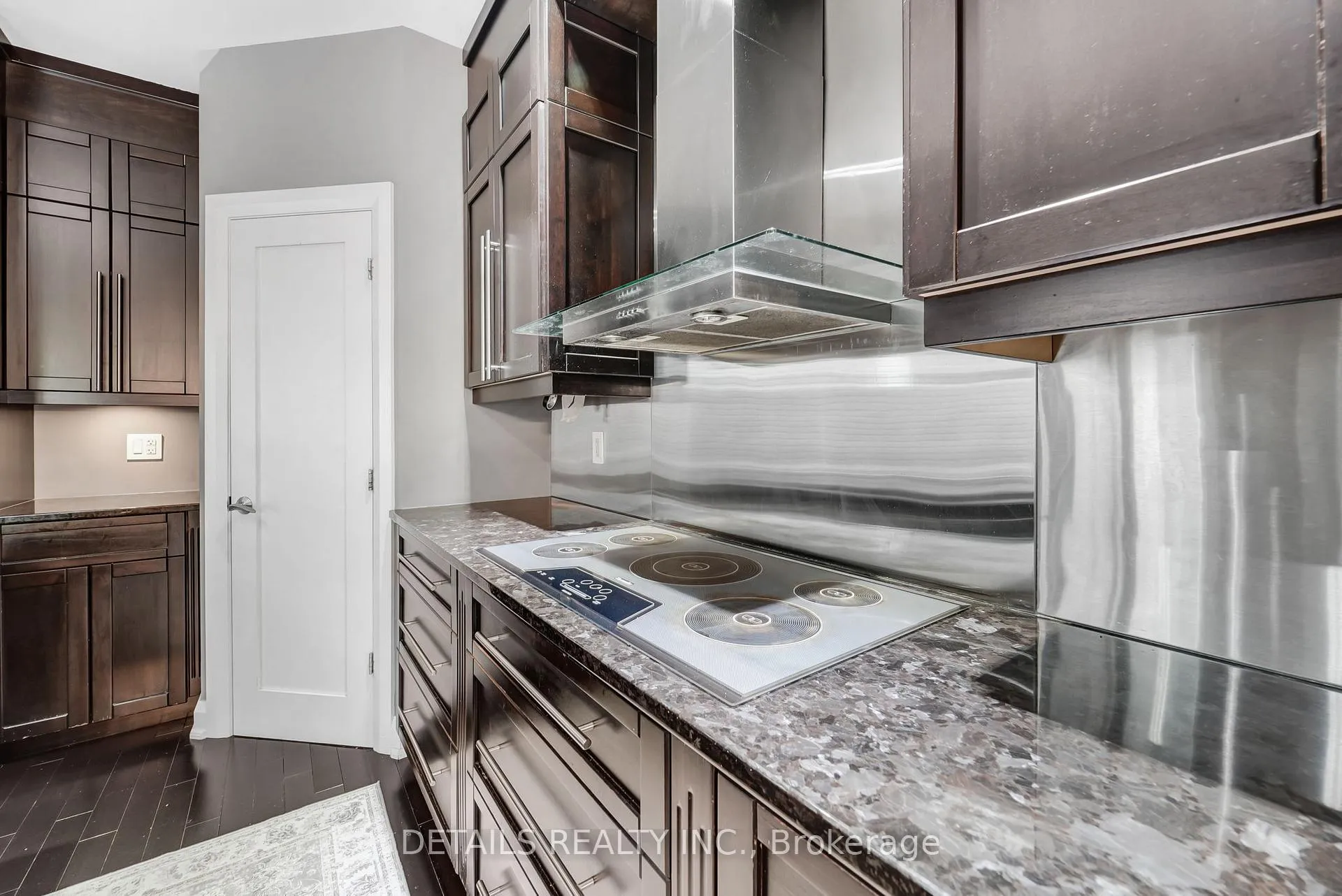 Photo 22 of 71 Eleanor Drive, Ottawa, City View/Skyline/Fisher Heights/Parkwood Hills — HOMEH
