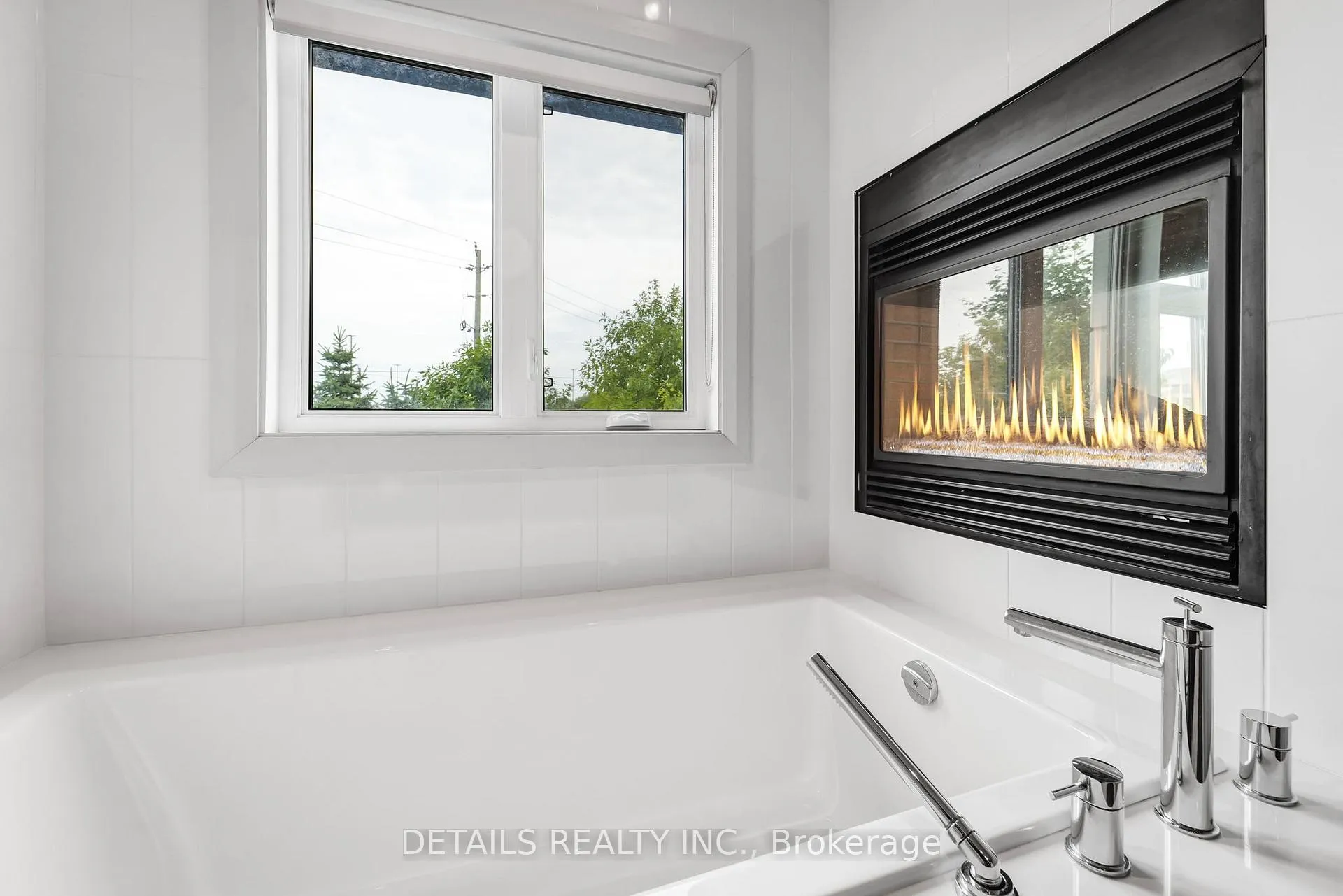 Photo 35 of 71 Eleanor Drive, Ottawa, City View/Skyline/Fisher Heights/Parkwood Hills — HOMEH