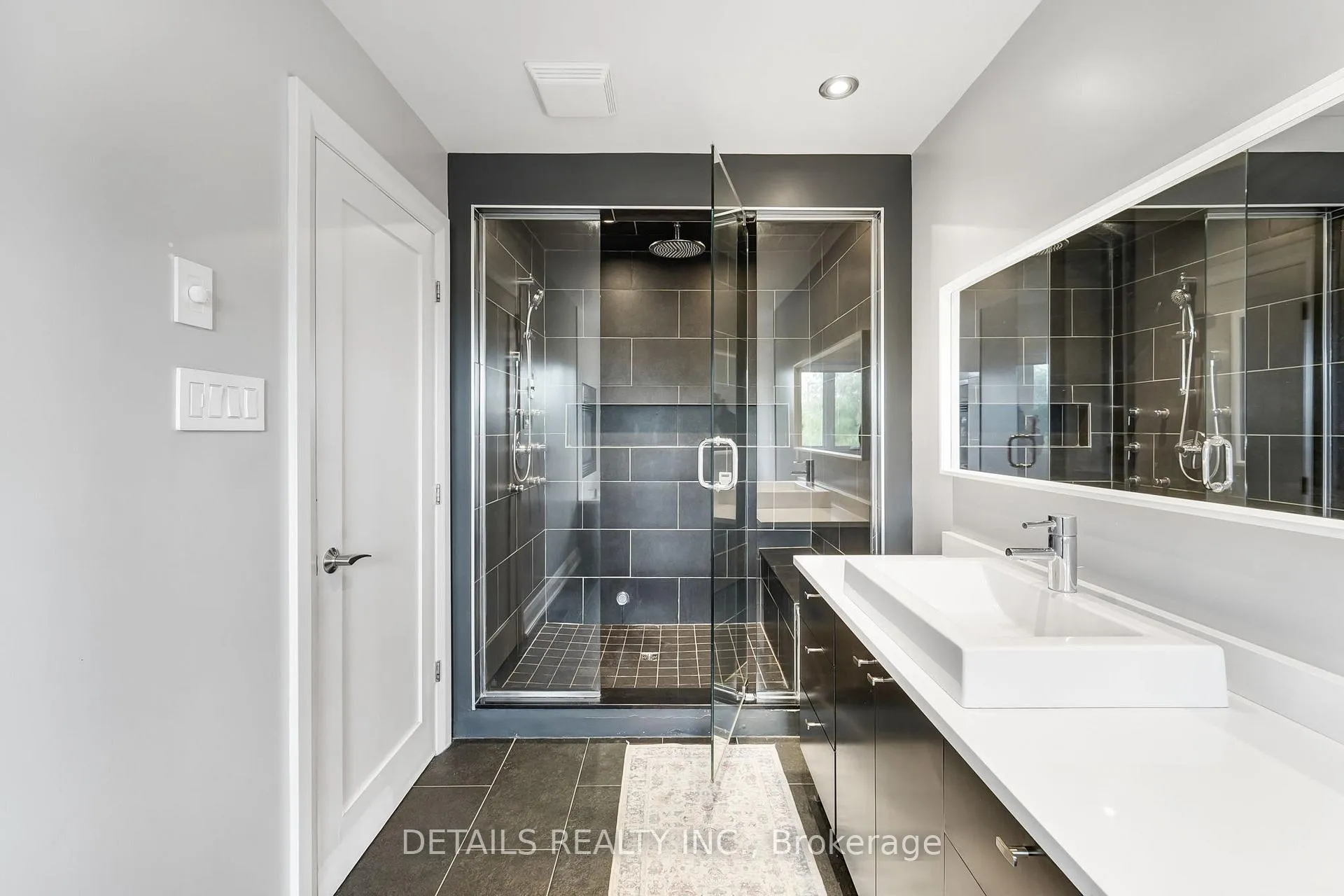 Photo 36 of 71 Eleanor Drive, Ottawa, City View/Skyline/Fisher Heights/Parkwood Hills — HOMEH