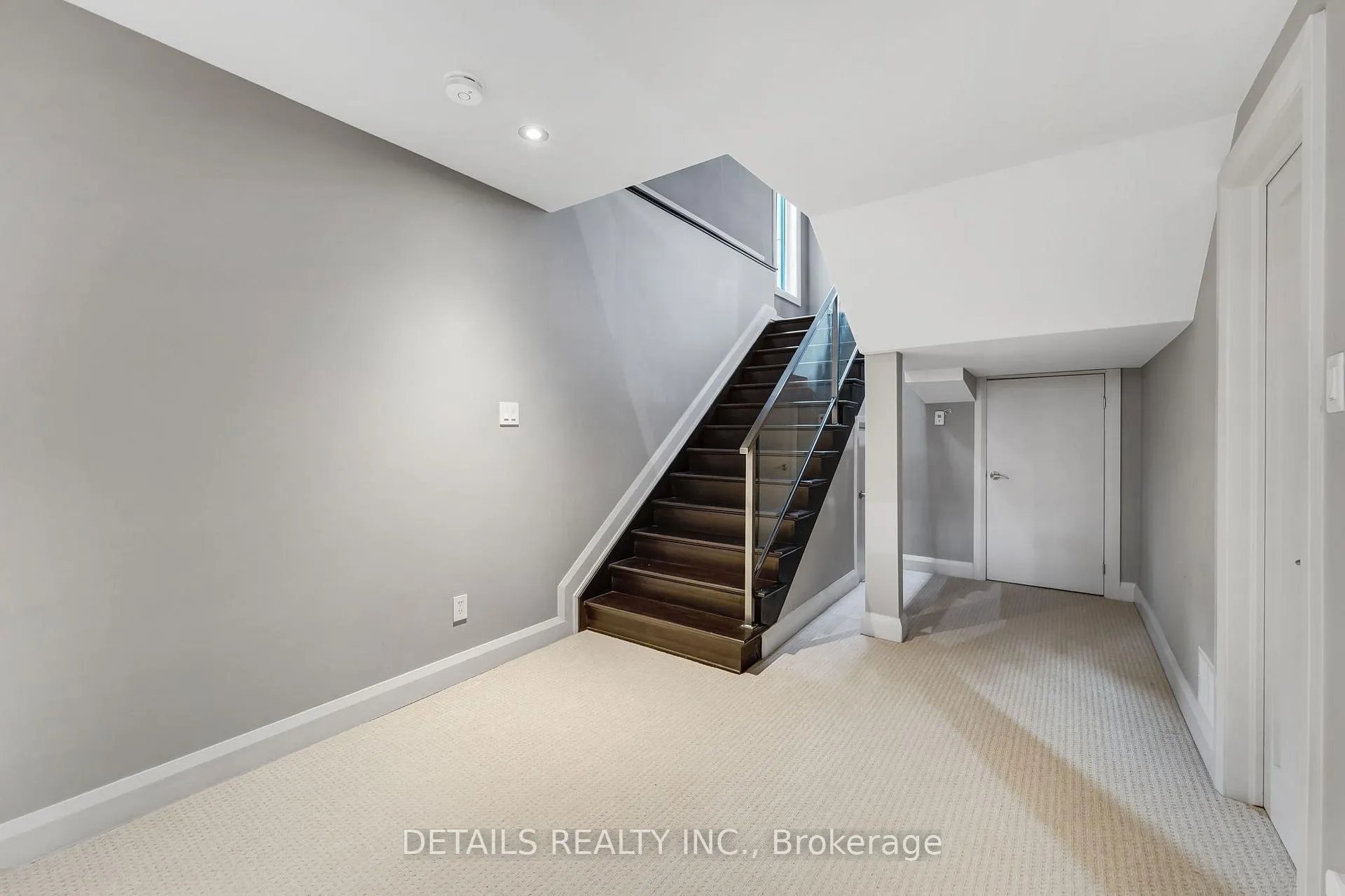 Photo 40 of 71 Eleanor Drive, Ottawa, City View/Skyline/Fisher Heights/Parkwood Hills — HOMEH
