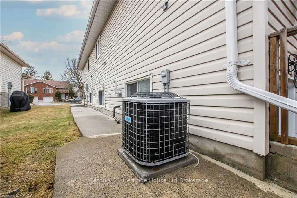 Photo 29 of 1229 Brackenwood Crescent, Kingston, City Northwest — HOMEH