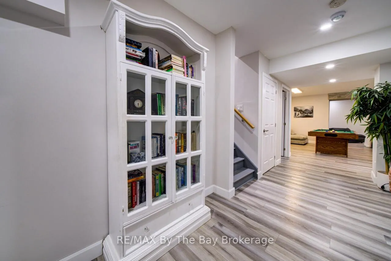 Photo 29 of 39 Gilpin Crescent, Collingwood — HOMEH