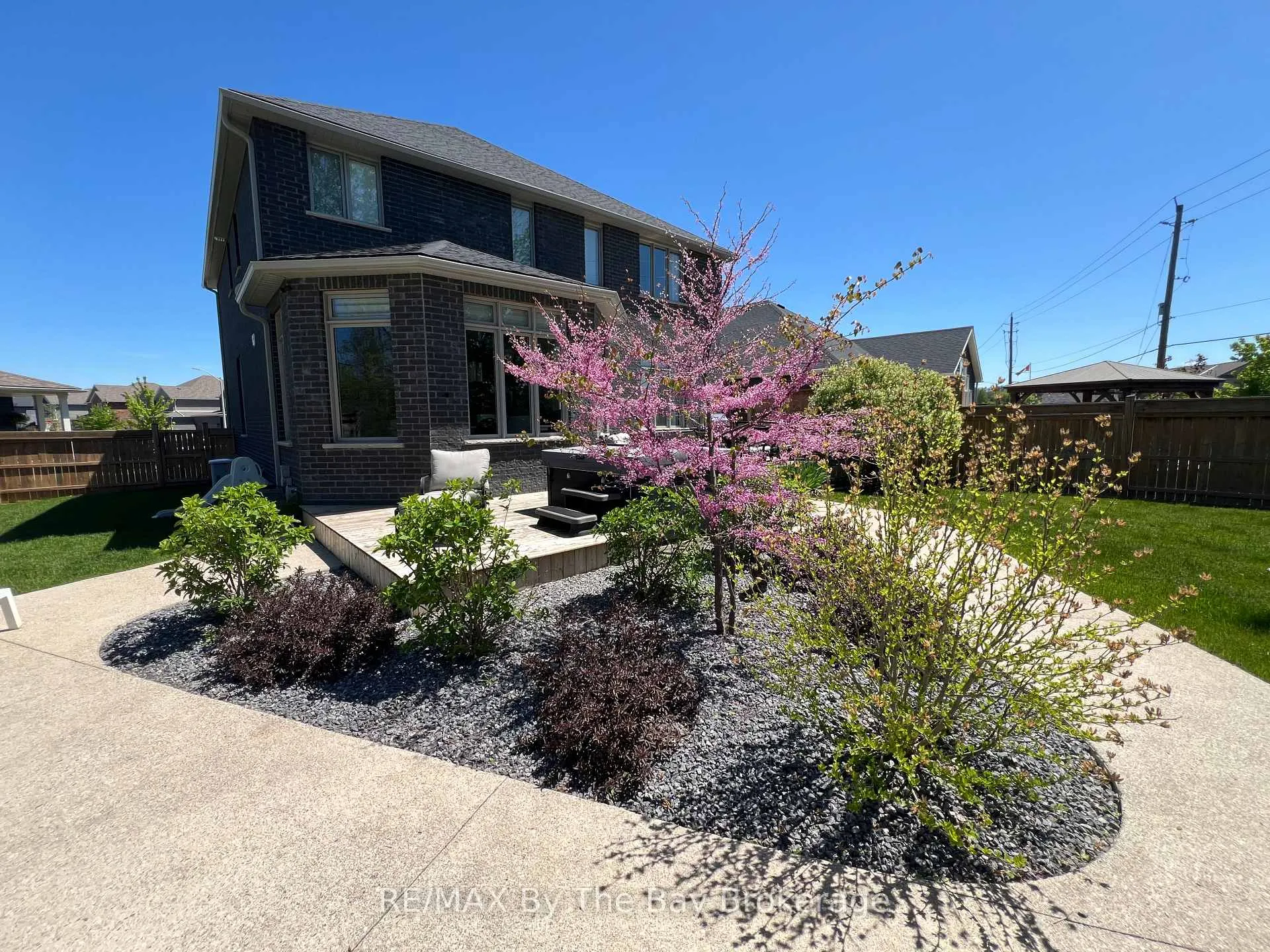 Photo 44 of 39 Gilpin Crescent, Collingwood — HOMEH