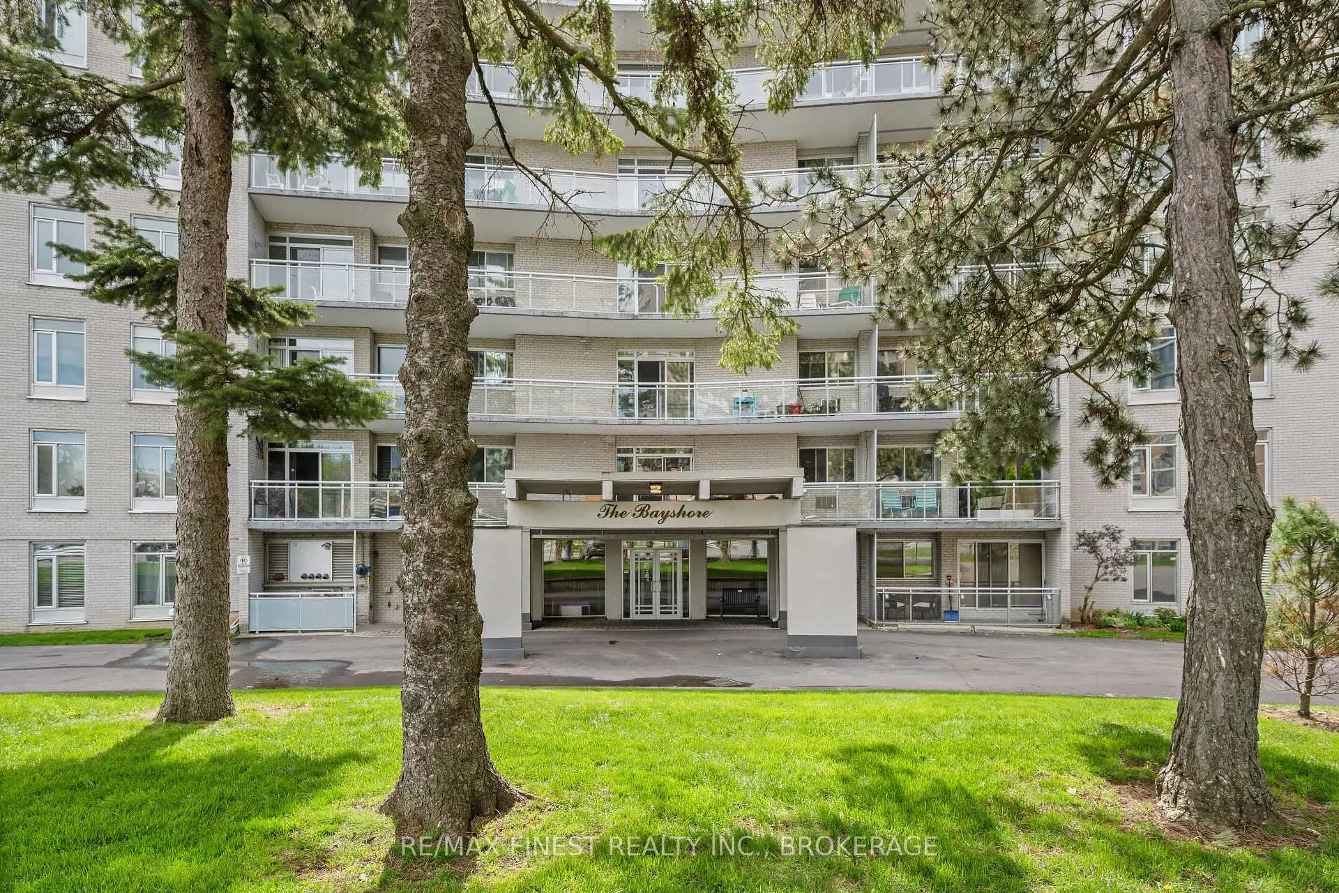 Photo 2 of Unit 105, 1 Mowat Avenue, Kingston, Central City West — HOMEH