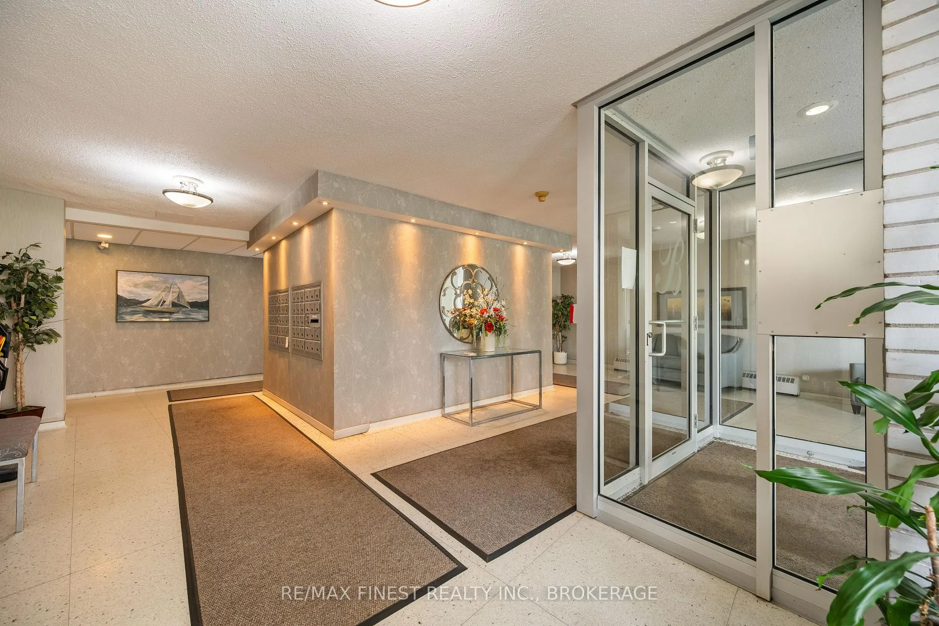 Photo 3 of Unit 105, 1 Mowat Avenue, Kingston, Central City West — HOMEH