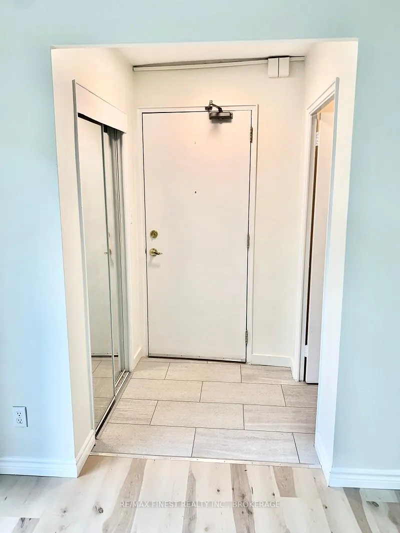 Photo 6 of Unit 105, 1 Mowat Avenue, Kingston, Central City West — HOMEH