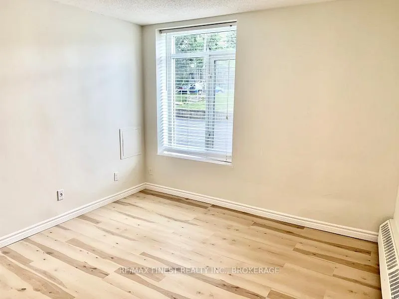 Photo 14 of Unit 105, 1 Mowat Avenue, Kingston, Central City West — HOMEH