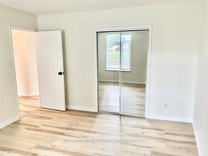 Photo 17 of Unit 105, 1 Mowat Avenue, Kingston, Central City West — HOMEH
