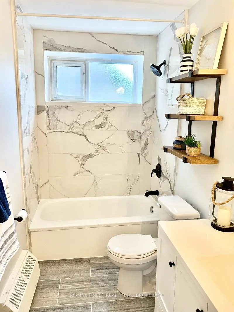 Photo 19 of Unit 105, 1 Mowat Avenue, Kingston, Central City West — HOMEH
