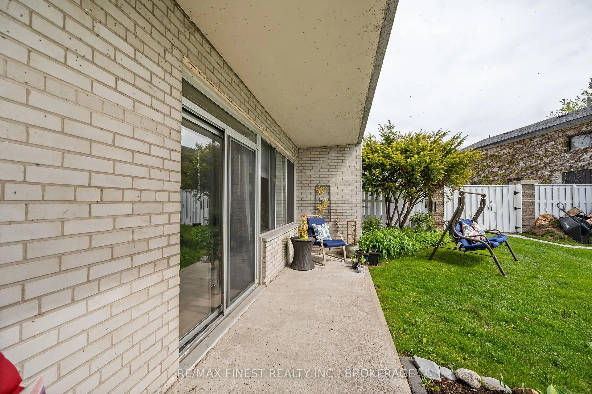 Photo 41 of Unit 105, 1 Mowat Avenue, Kingston, Central City West — HOMEH