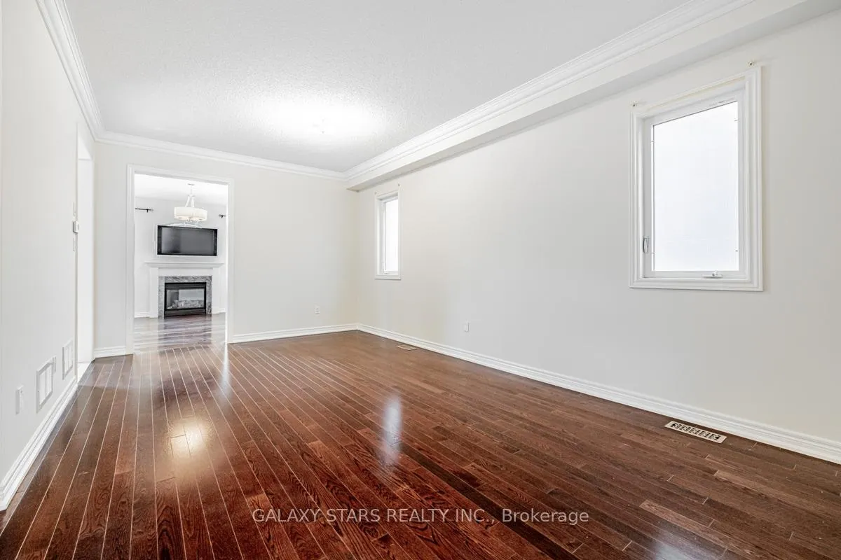 Photo 3 of 63 Trudeau Drive, Vaughan, Vellore Village — HOMEH