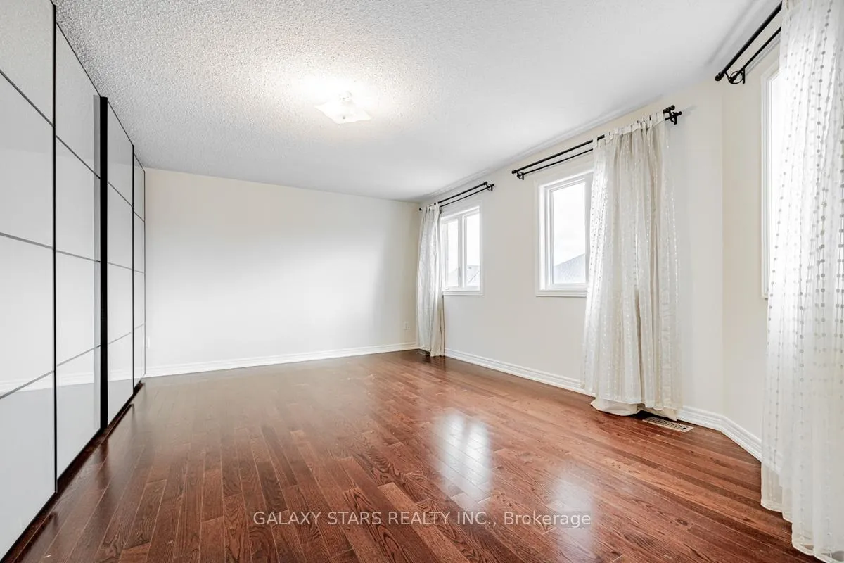 Photo 13 of 63 Trudeau Drive, Vaughan, Vellore Village — HOMEH