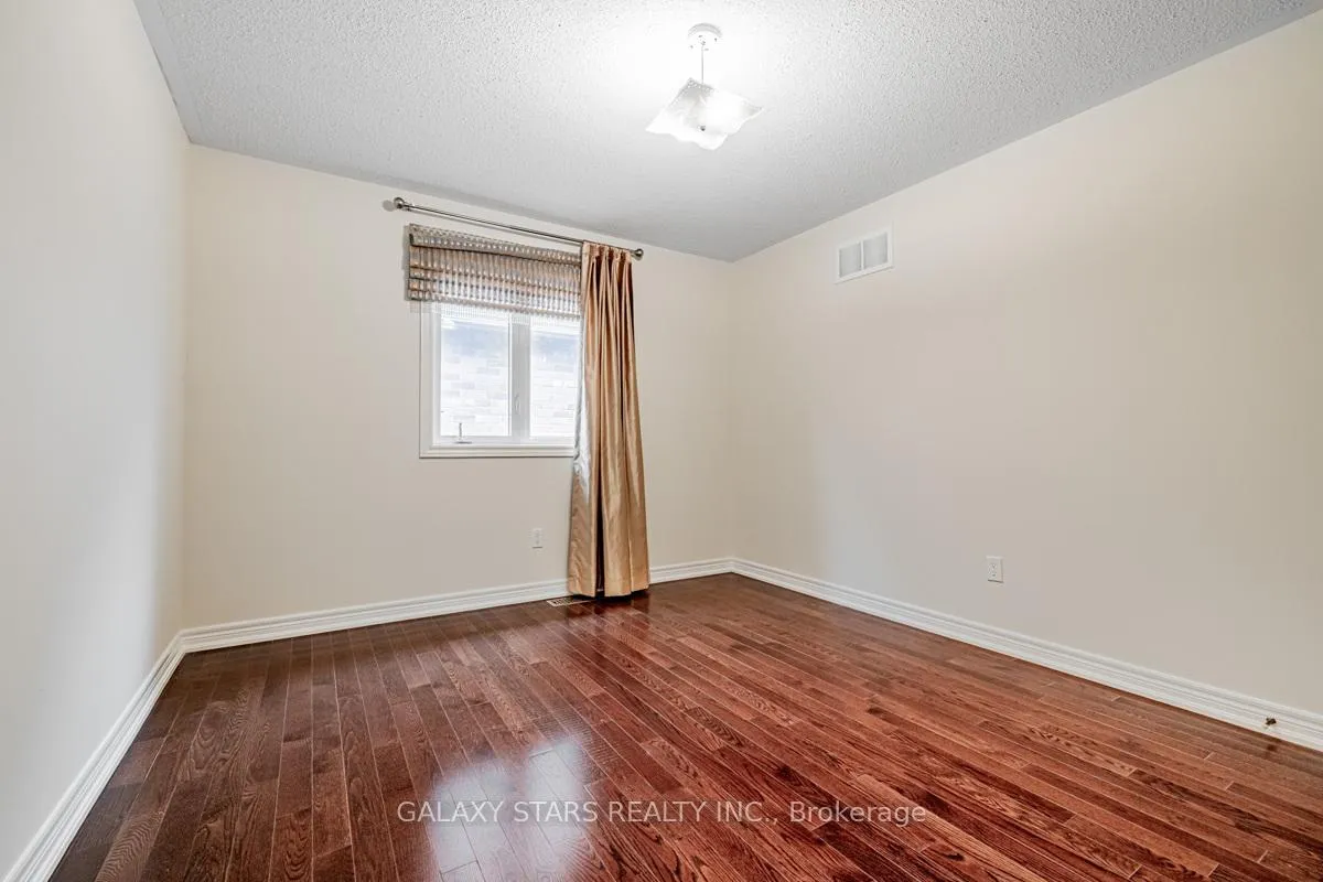 Photo 16 of 63 Trudeau Drive, Vaughan, Vellore Village — HOMEH
