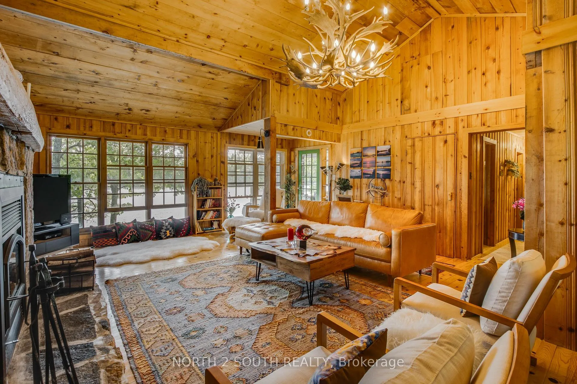 Photo 5 of 2133 Harrison Trail, Georgian Bay, Freeman — HOMEH