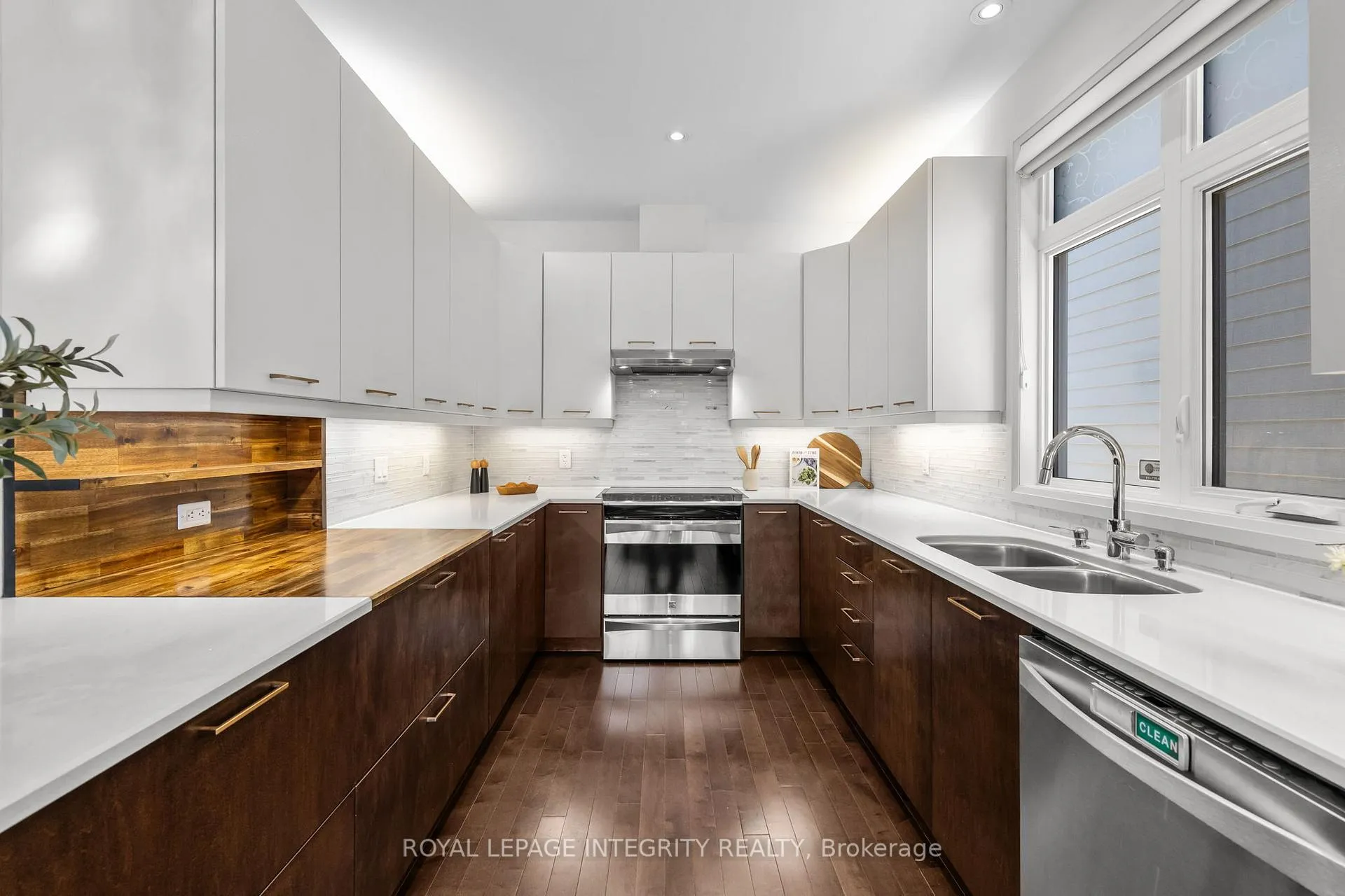 Photo 17 of 143 Stonemeadow Drive, Ottawa, Kanata - Bridlewood — HOMEH