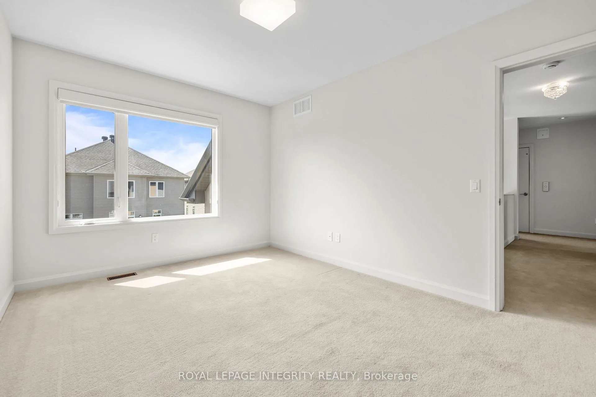 Photo 36 of 143 Stonemeadow Drive, Ottawa, Kanata - Bridlewood — HOMEH