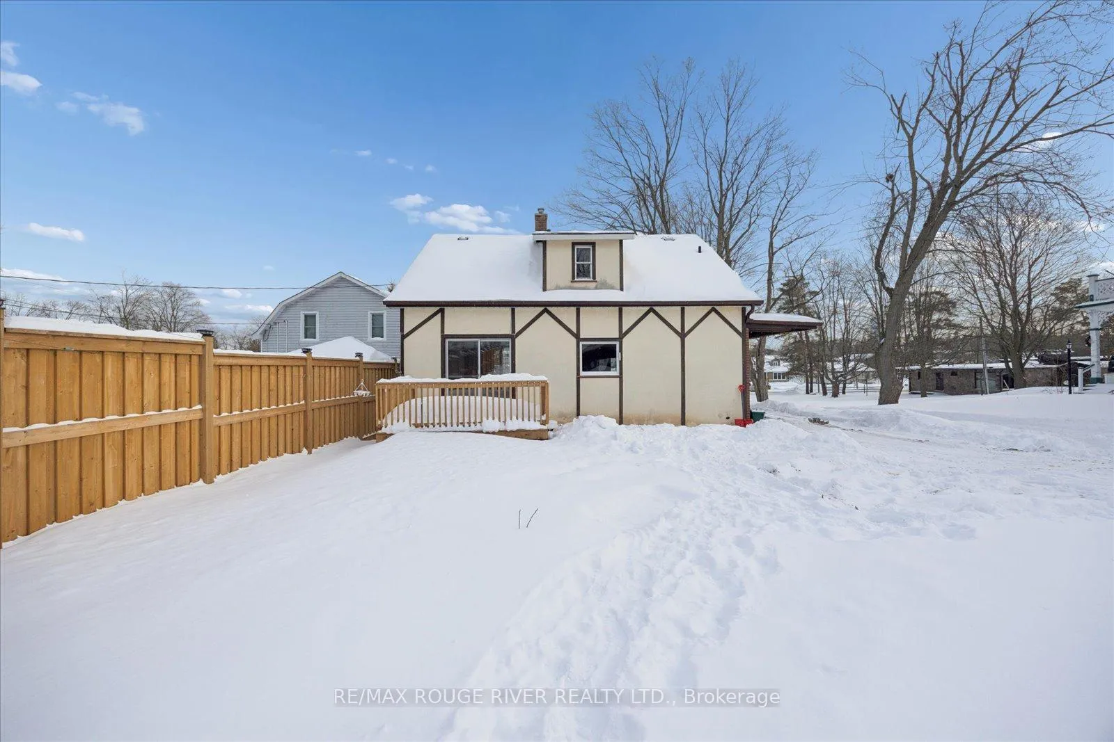 Photo 36 of 151 Cameron Street W, Brock, Cannington — HOMEH