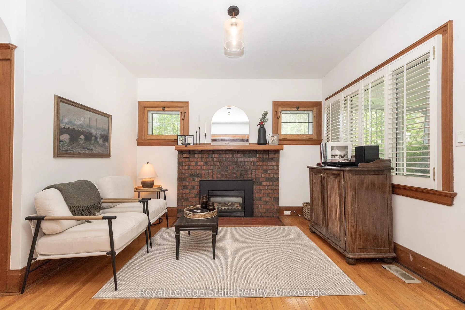 Photo 4 of 7 Pinehill Road, St. Catharines, Old Glenridge — HOMEH