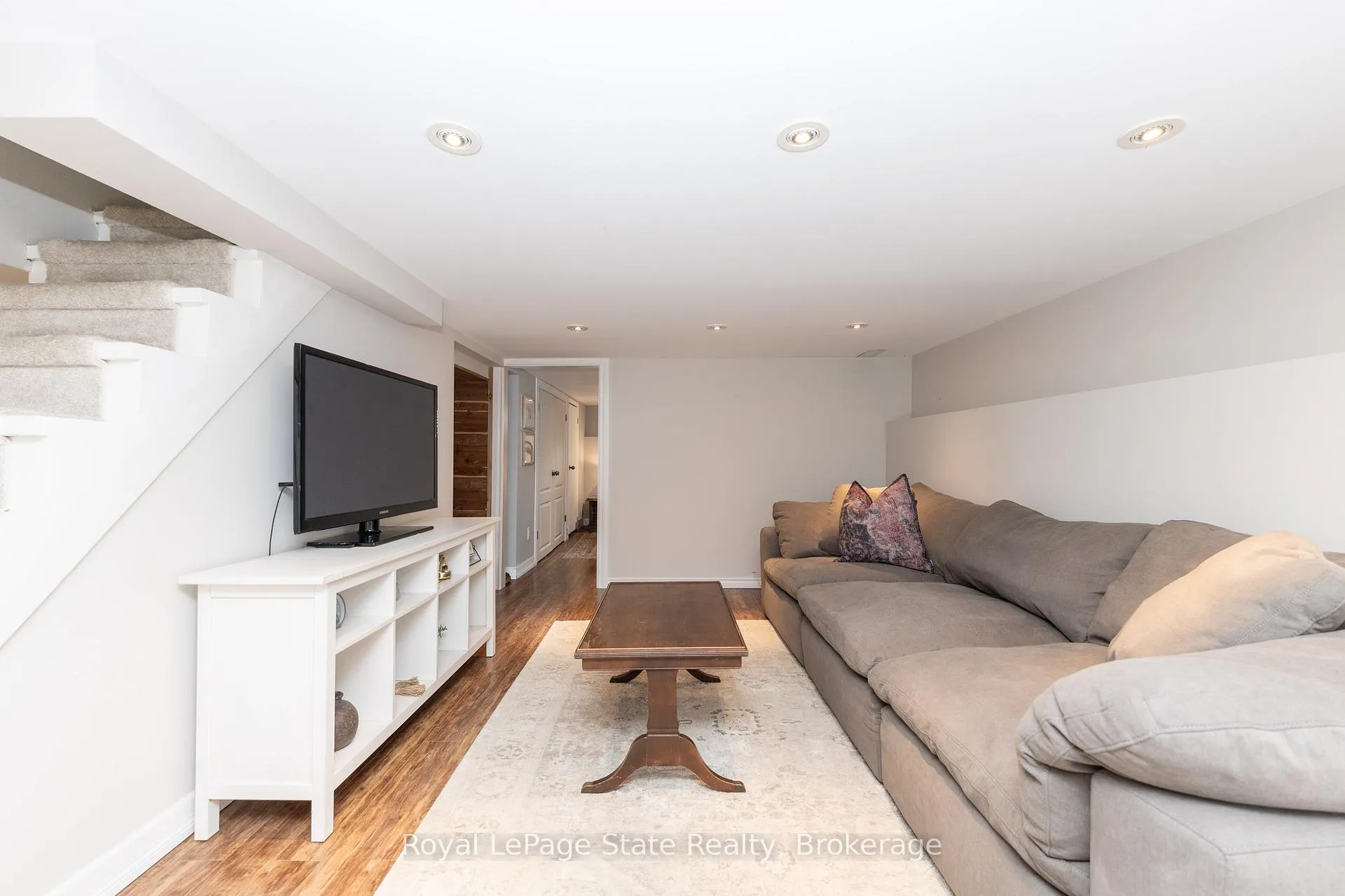 Photo 27 of 7 Pinehill Road, St. Catharines, Old Glenridge — HOMEH