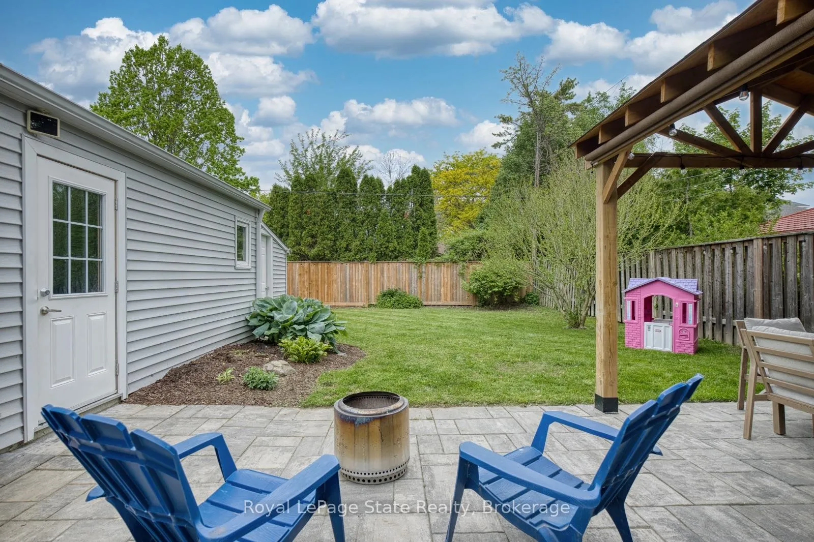 Photo 38 of 7 Pinehill Road, St. Catharines, Old Glenridge — HOMEH