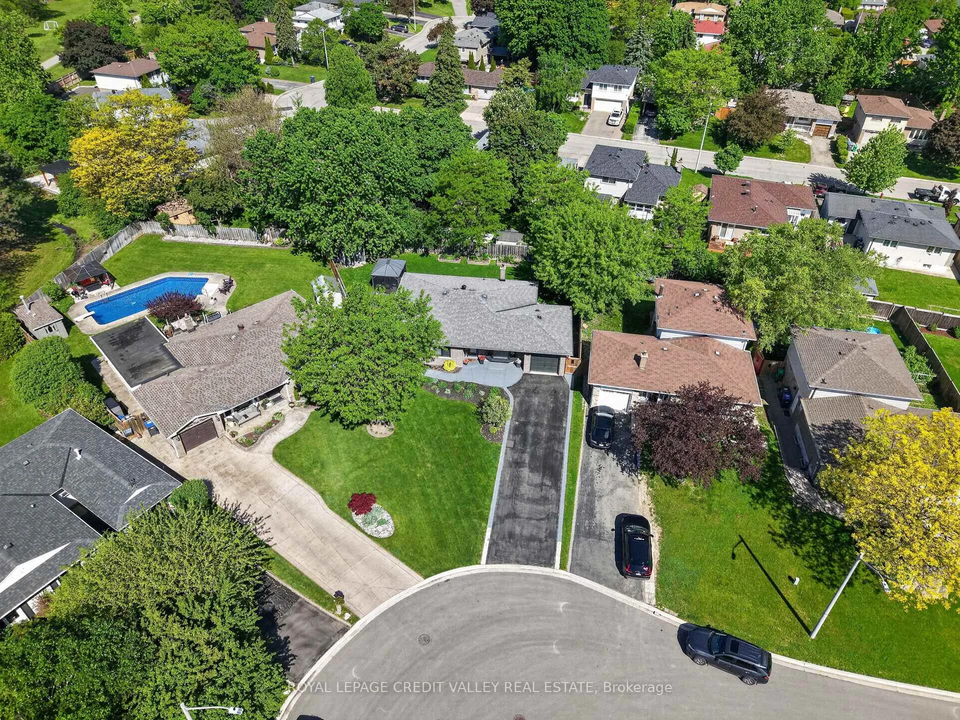 Photo 48 of 52 Terra Cotta Crescent, Brampton, Brampton East — HOMEH